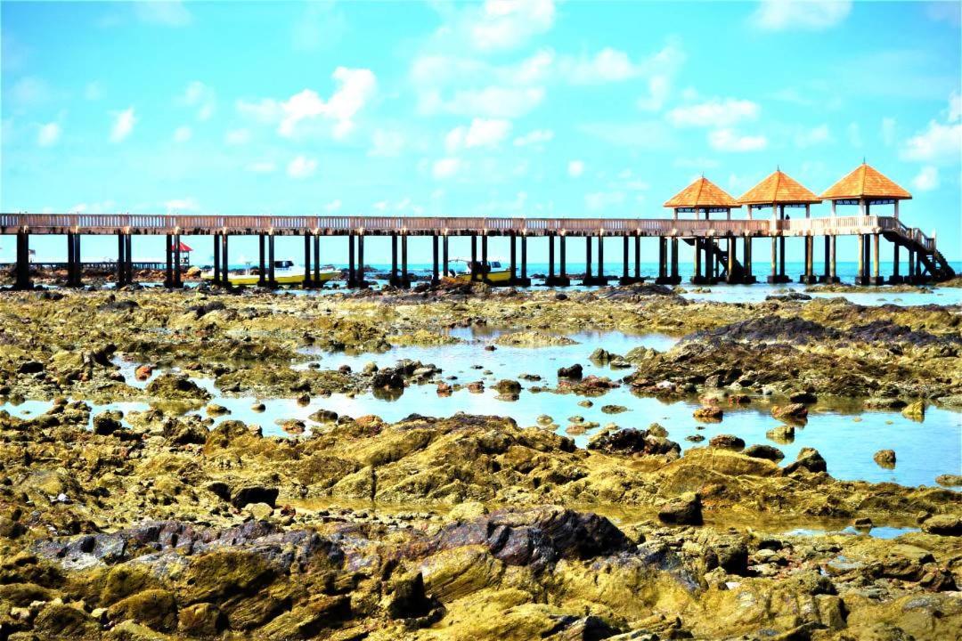 Desaru, Bayu Balau Beach Resort Bandar Penawar Екстер'єр фото